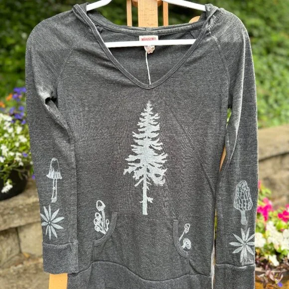 Hand-Printed Forest Hoodie – Evergreen Tree & Mushroom Design – Charcoal Gray, S - Picture 2 of 9